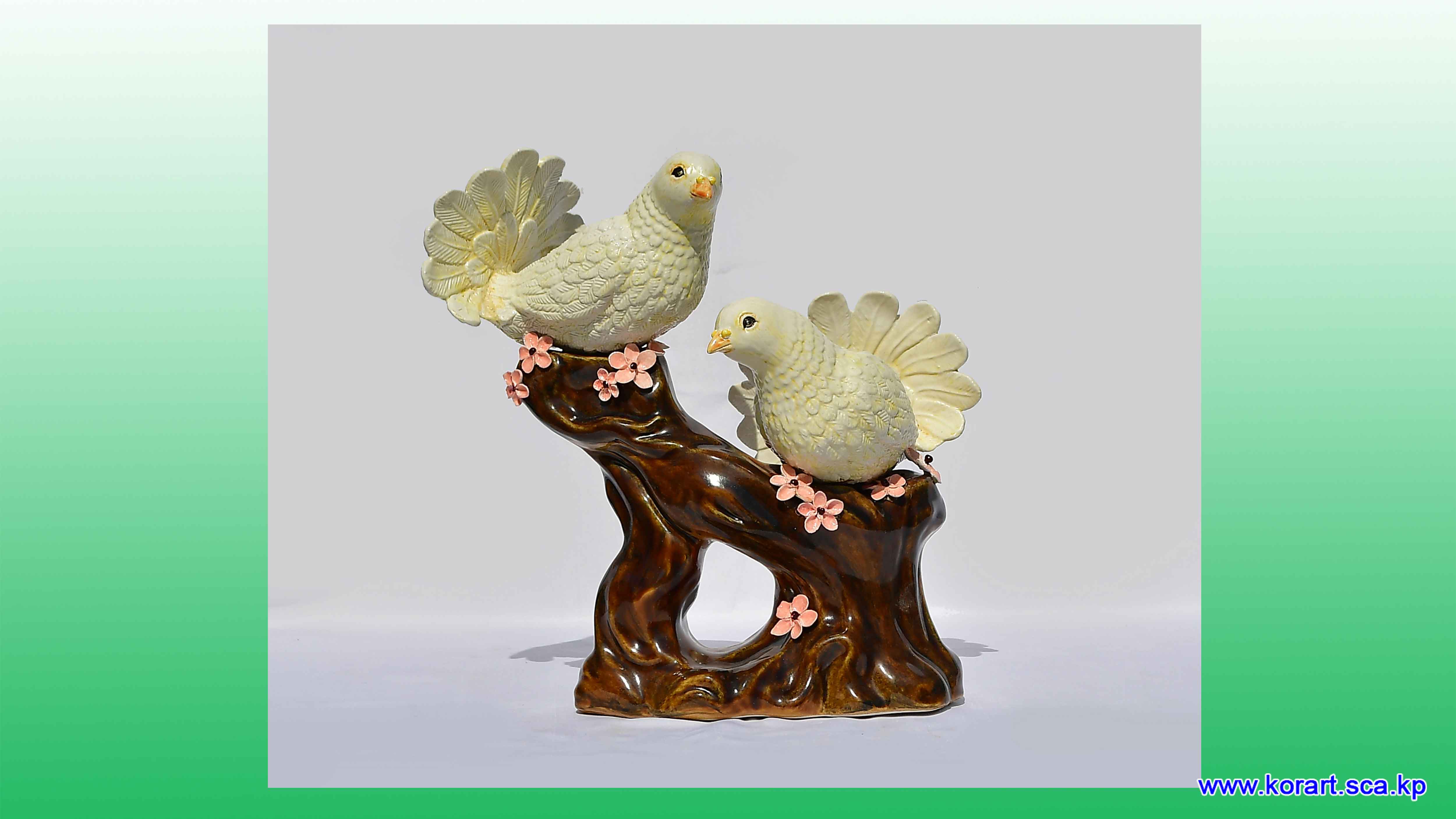 Ceramic work Ceramic sculpture of pigeons