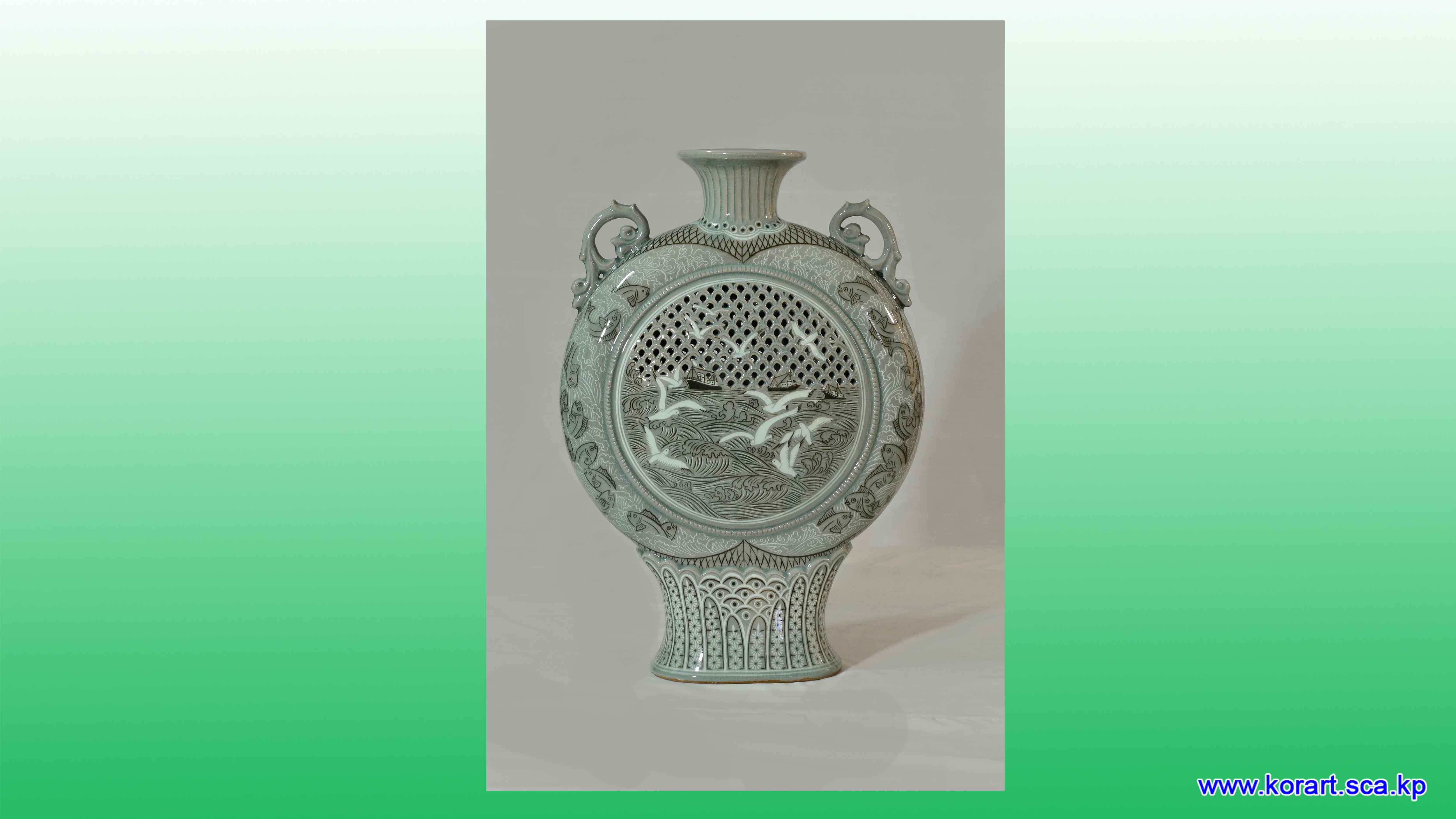 Керамика «Кольцевидная ваза с инкрустированным узором «Социалистический аромат даров моря».