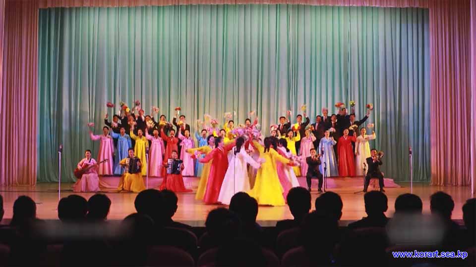 Ninth April Spring People’s Art Festival (2)