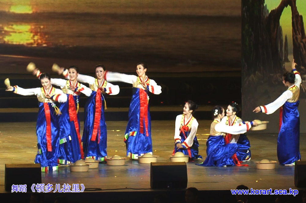 舞蹈《顿多儿拉里》
